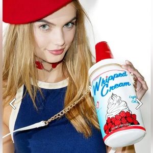 Betsey Johnson whipped cream purse crossbody!